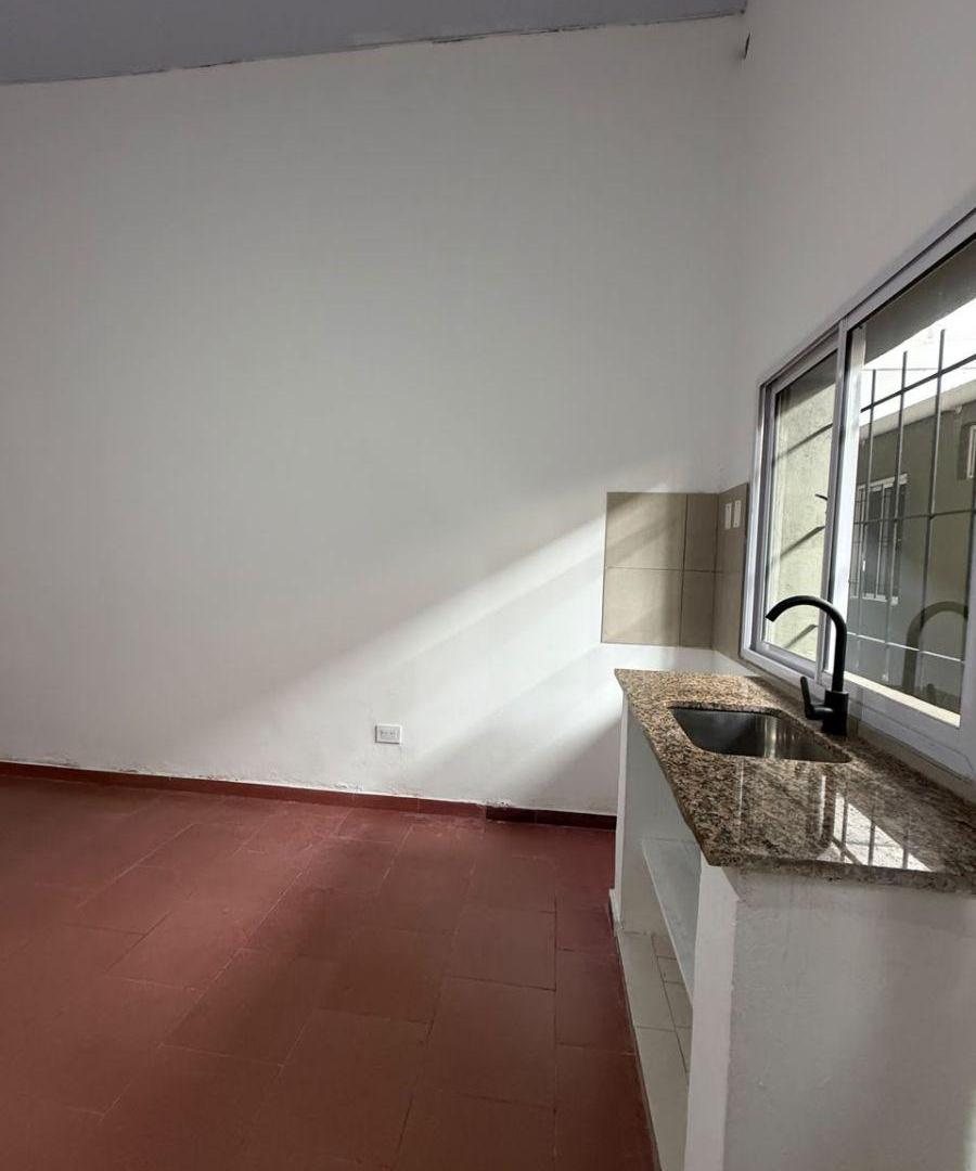 Foto de ALQUILER | MONOAMBIENTE – RANGUGNI 3442, LANÚS OESTE, imagen 2