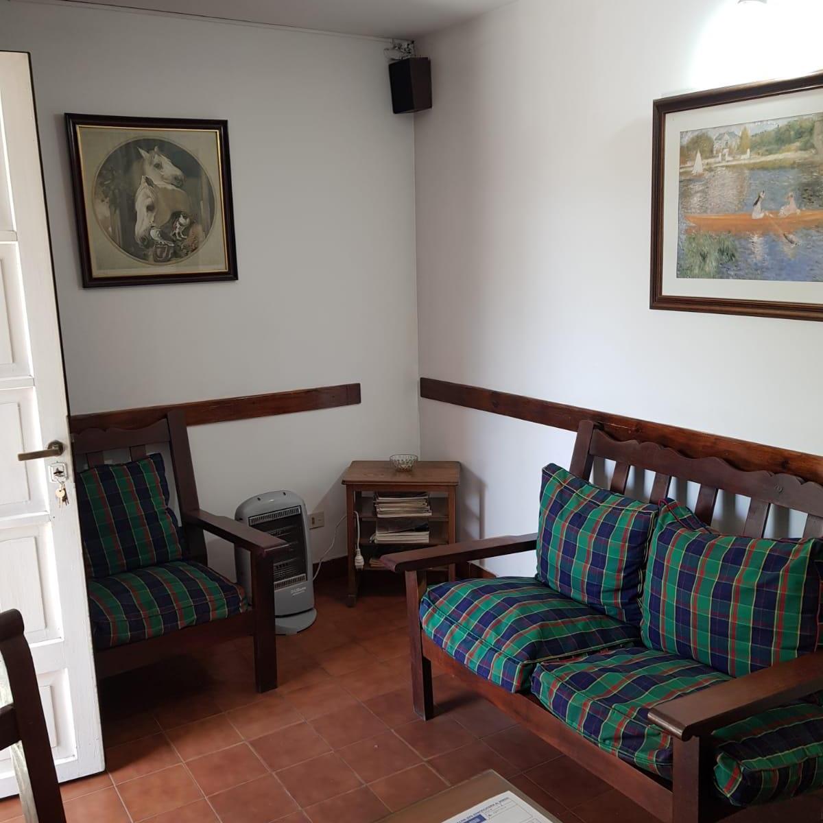Foto de Consultorio - Oficina - Depto - En venta centro de Adrogue, imagen 3