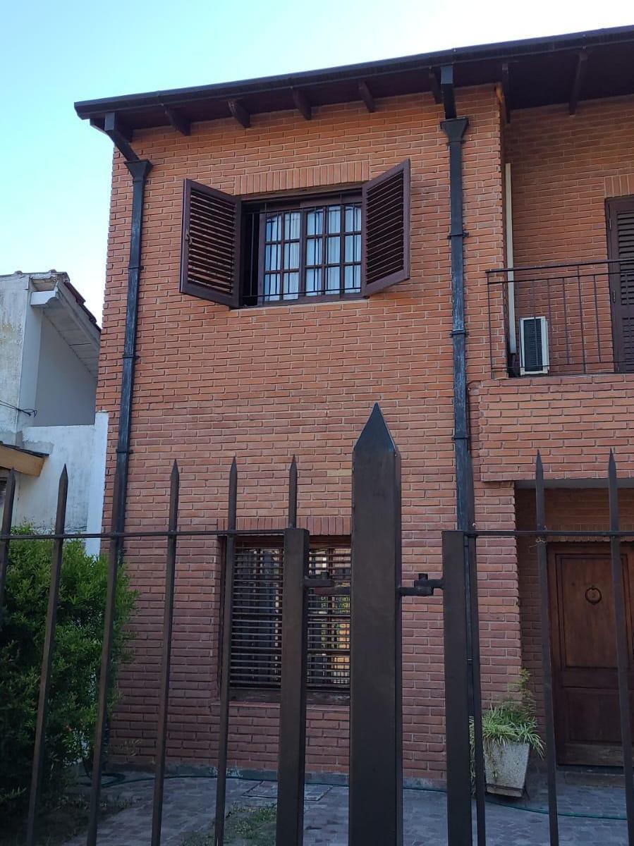 Casa en venta - Adrogue