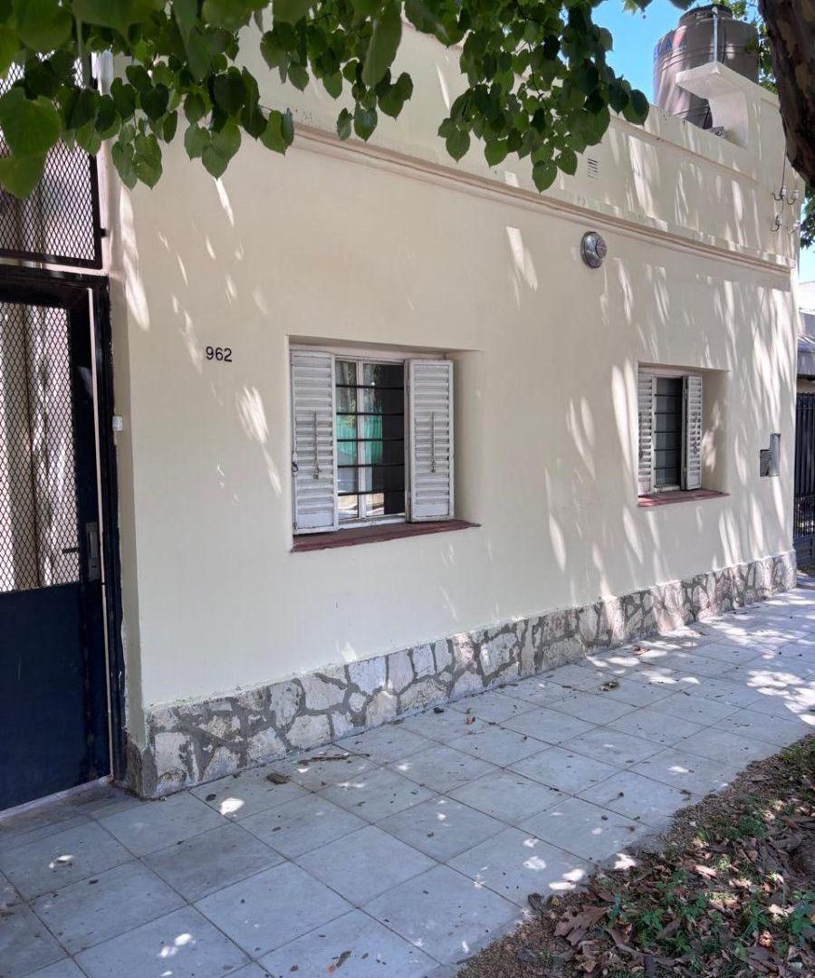 Casa en venta con 3 dormitorios en Burzaco