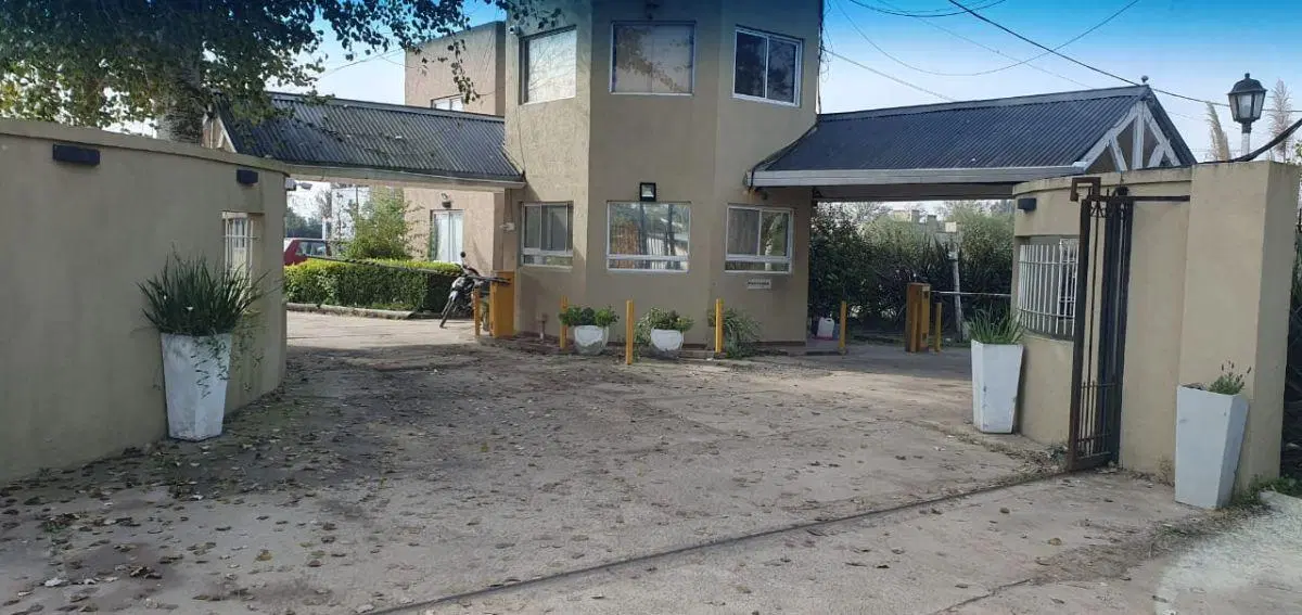 Lote de 10x40 - Barrio Domselar chico 1