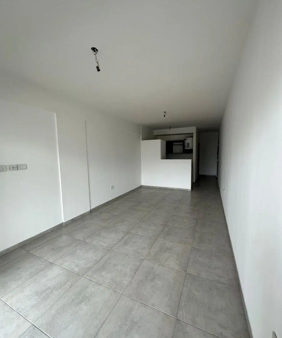 ALQUILER MONOAMBIENTE EN 5TO PISO 4