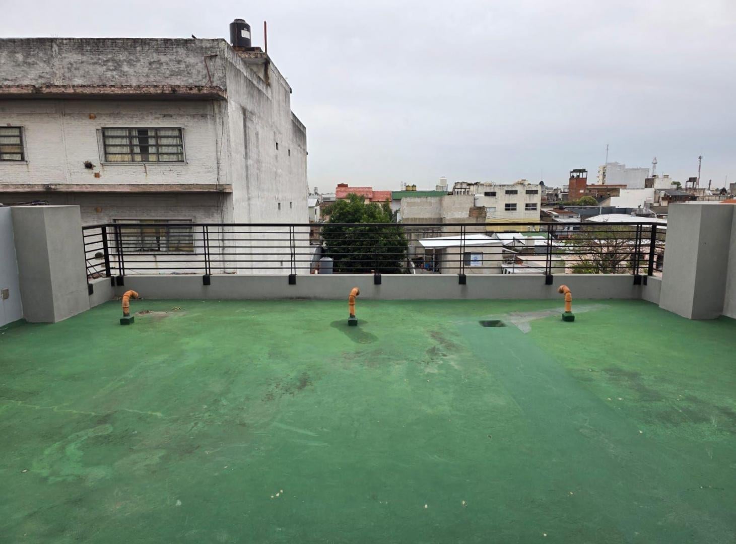 Foto de ALQUILER DTO. AL FRENTE 3 AMBIENTES A MTS. DE CROVARA., imagen 1