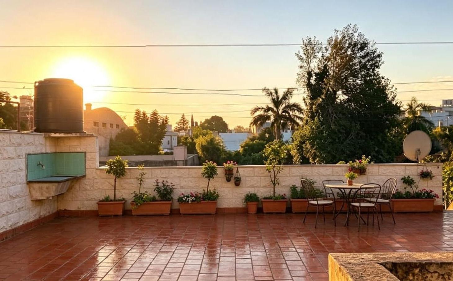 Foto de VIVIENDA MULTIFAMILIAR A RECICLAR PROPIEDAD DE RENTADE 677 m2 CON 2, imagen 4