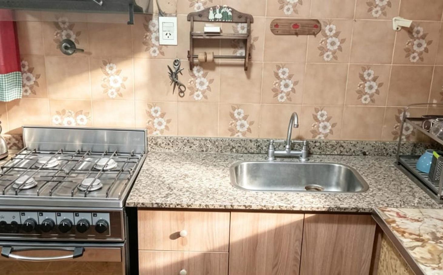 Foto de ¡ESQUINA ÚNICA EN MADERO 224m2 - 2 CASAS EN 1 LOTE - 6 Ambientes, imagen 5
