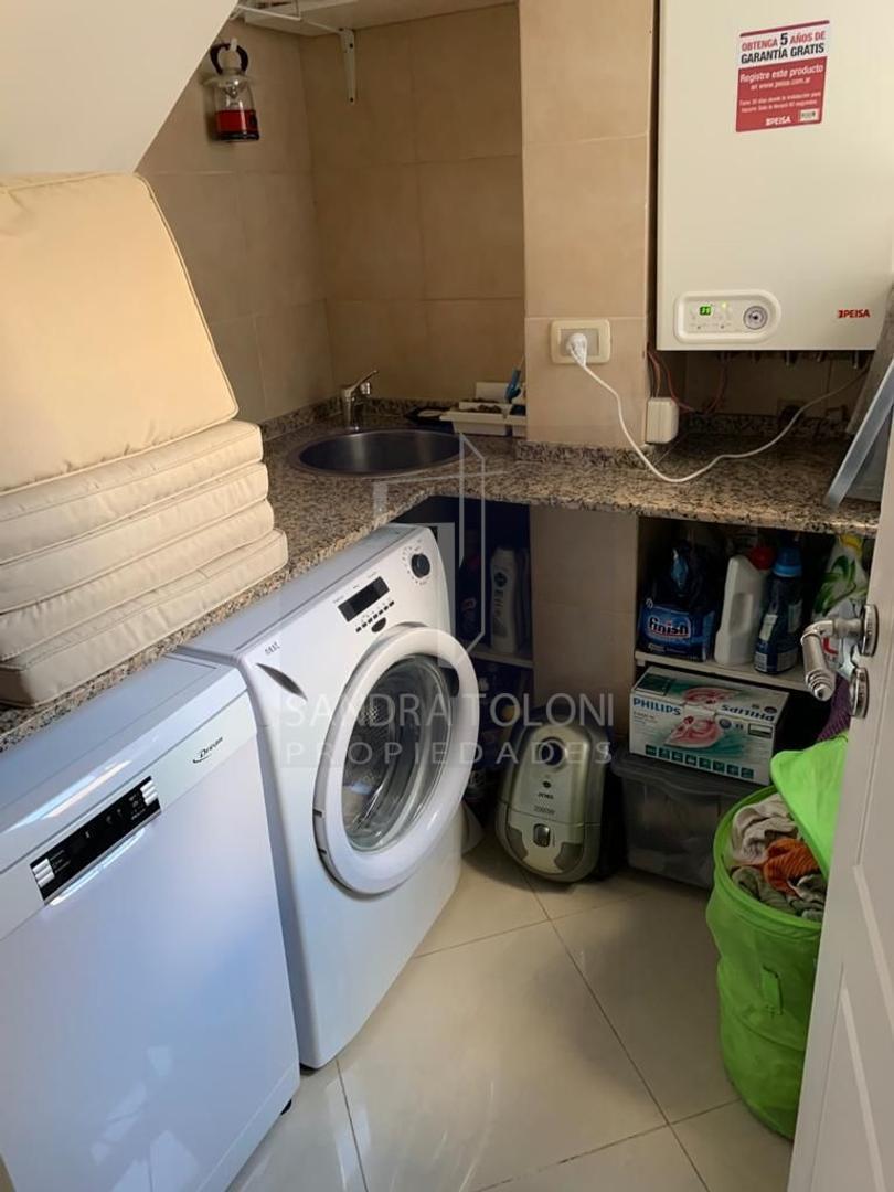 Venta Departamento Lanus Penthouse 4 Amb Cocheras Permuta 1