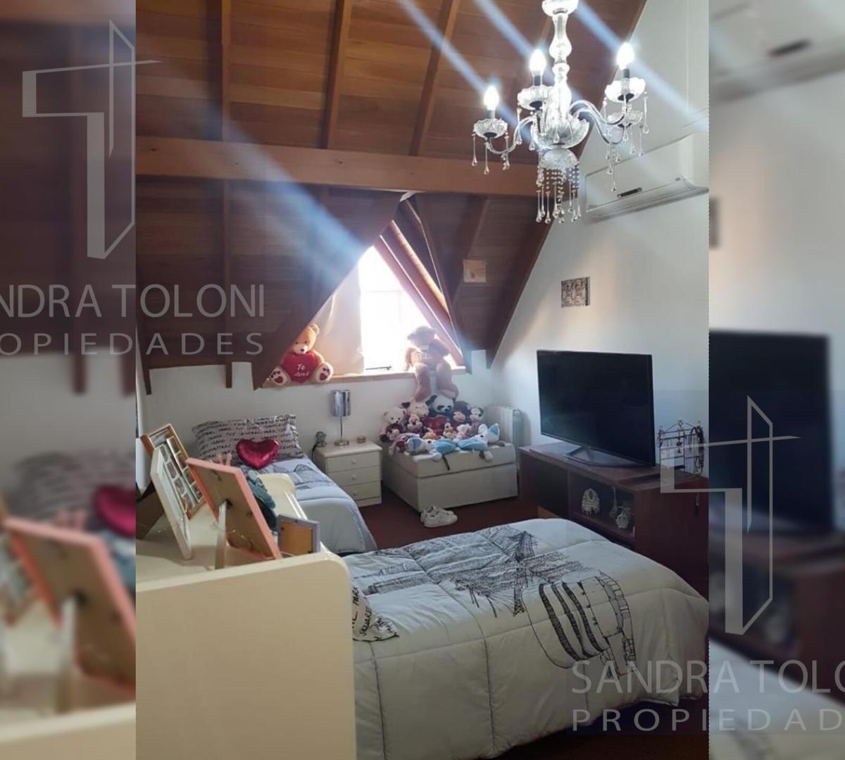 Venta Departamento Lanus Penthouse 4 Amb Cocheras Permuta 4