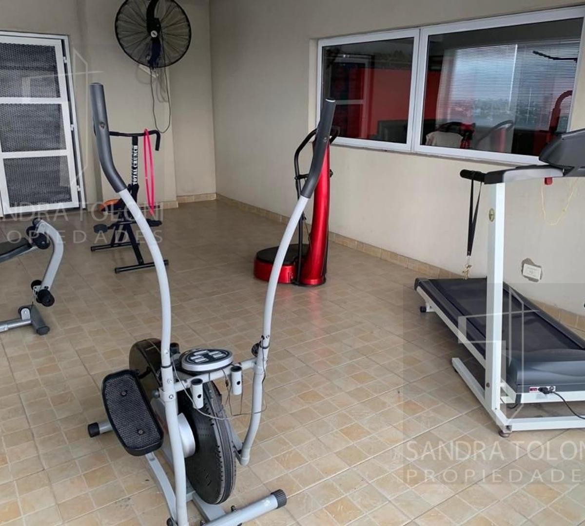 Venta Departamento Lanus Penthouse 4 Amb Cocheras Permuta 5