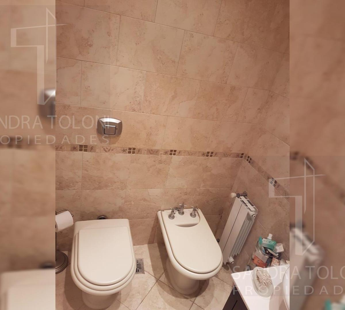 Venta Departamento Lanus Penthouse 4 Amb Cocheras Permuta 5
