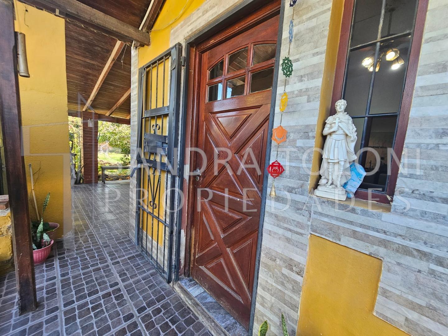Foto de VENTA DE CASA CON PARQUE, PISCINA EN ALEJANDRO KORN, imagen 1
