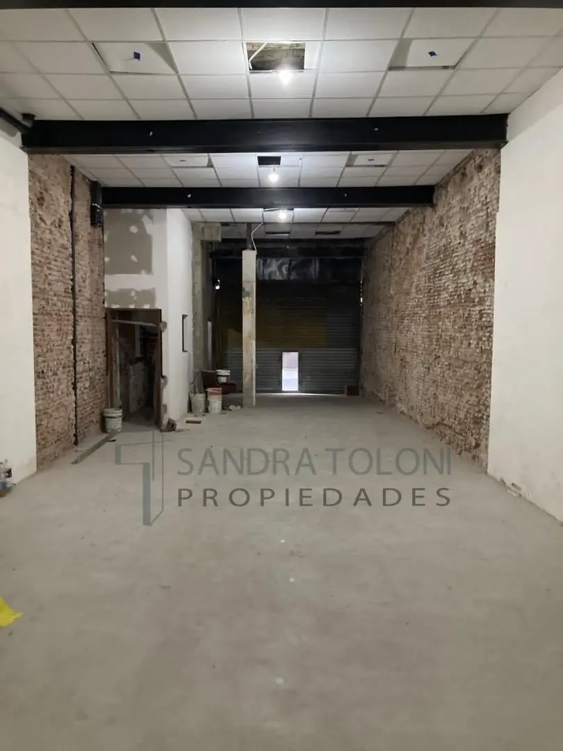 VENTA DE EDIFICIO LOCAL + HOSTEL  A RECICLAR MICROCENTRO 3
