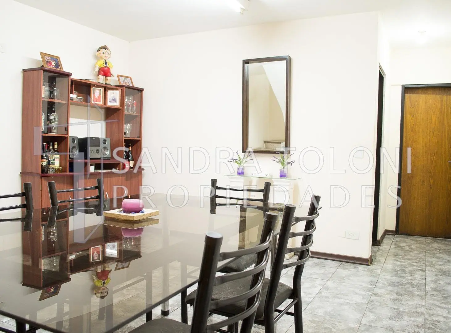VENTA CASA en BLOCK, con DEPARTAMENTO, JARDÍN, en AVELLANEDA 2