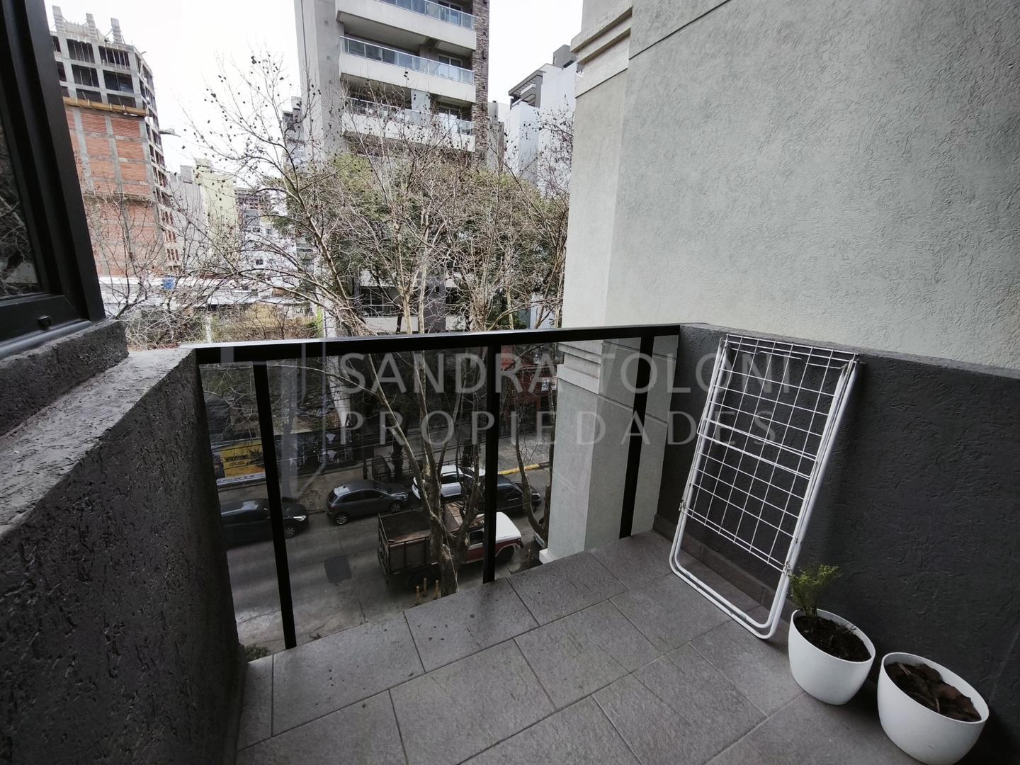 Foto de ALQUILER SEMIPISO LANUSITA DOS AMBIENTES BALCON FRENTE, imagen 2