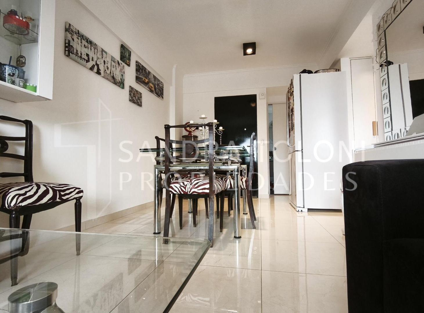Foto de VENTA DEPARTAMENTO LANUSITA DOS AMBIENTES BALCON Y COCHERA, imagen 5