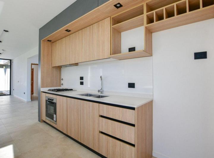 CASA VENTA CITY BELL QUIMILAR 3 DORMITORIOS PILETA 5