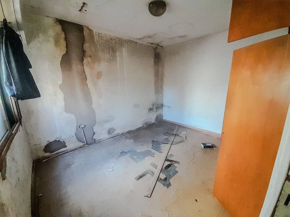 PH EN VENTA LA PLATA 1 DORMITORIO A RECICLAR 2