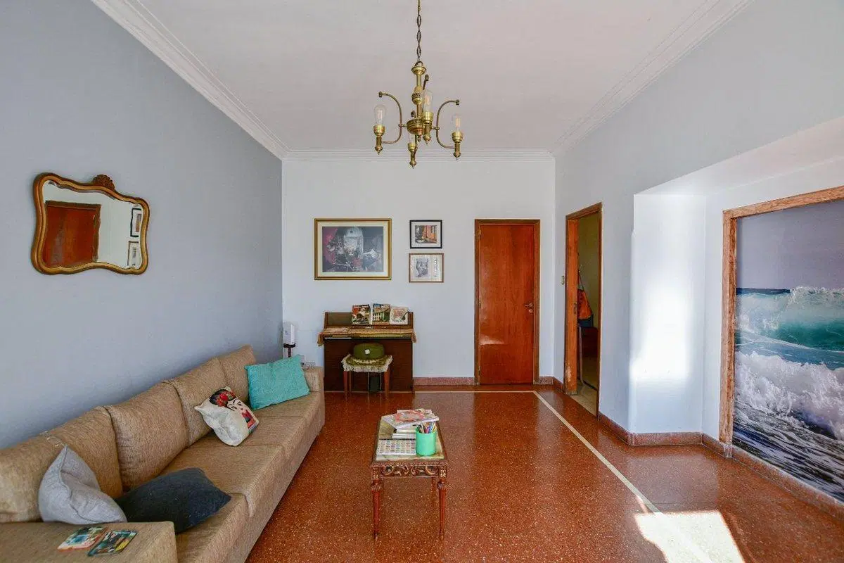 CASA EN VENTA LA PLATA TIPO PH CON TERRAZA 2
