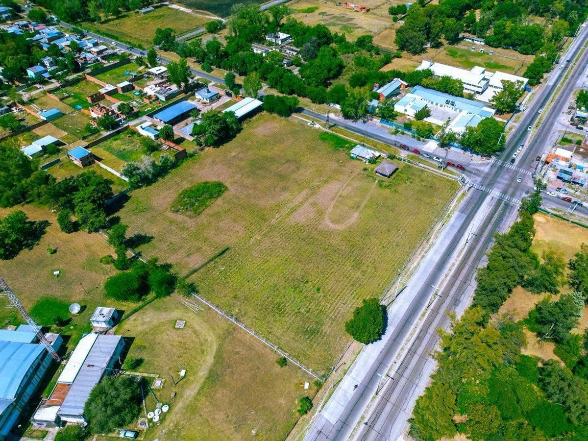 LOTE EN VENTA LA PLATA LISANDRO OLMOS 3