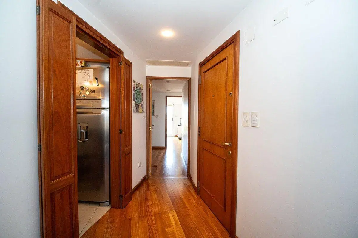 PISO EN VENTA LA PLATA 3 DORMITORIOS 5