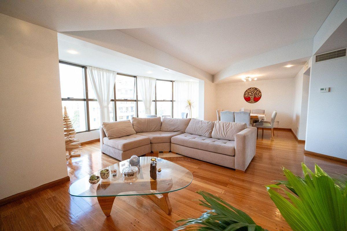 PISO EN VENTA LA PLATA 3 DORMITORIOS