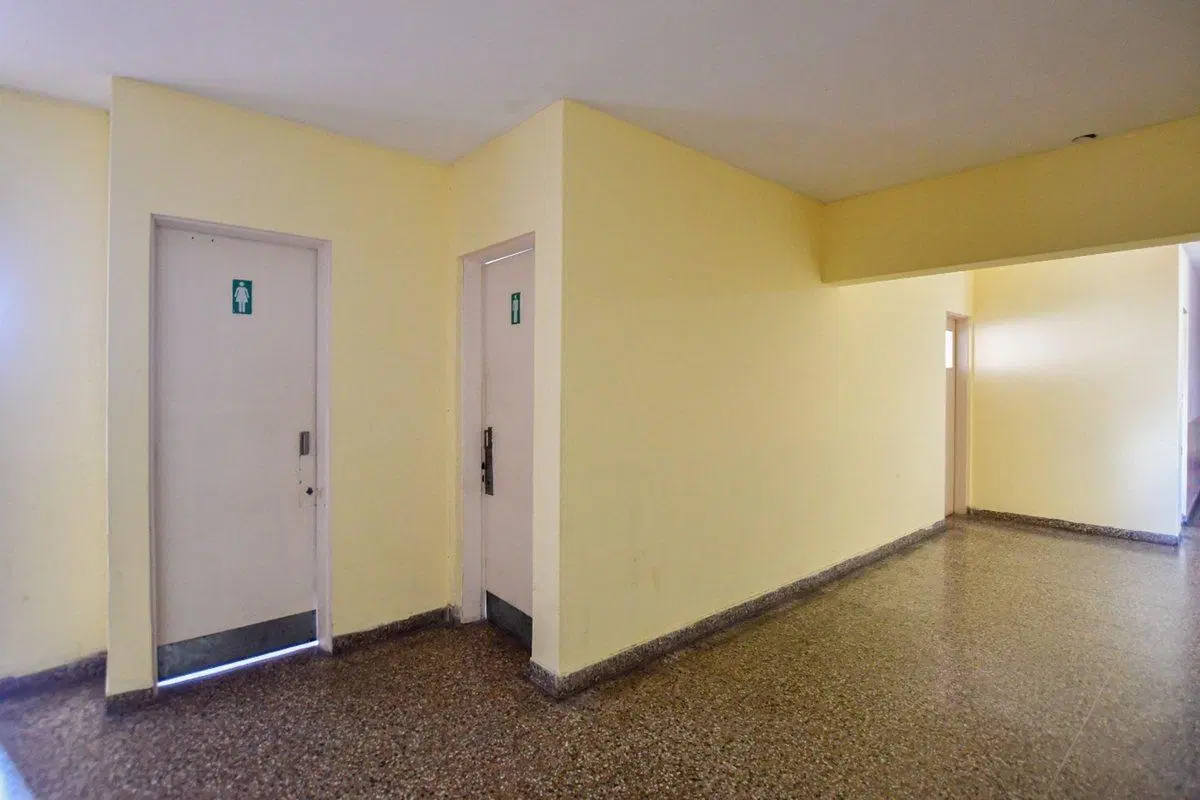 OFICINA EN VENTA EN LA PLATA 4