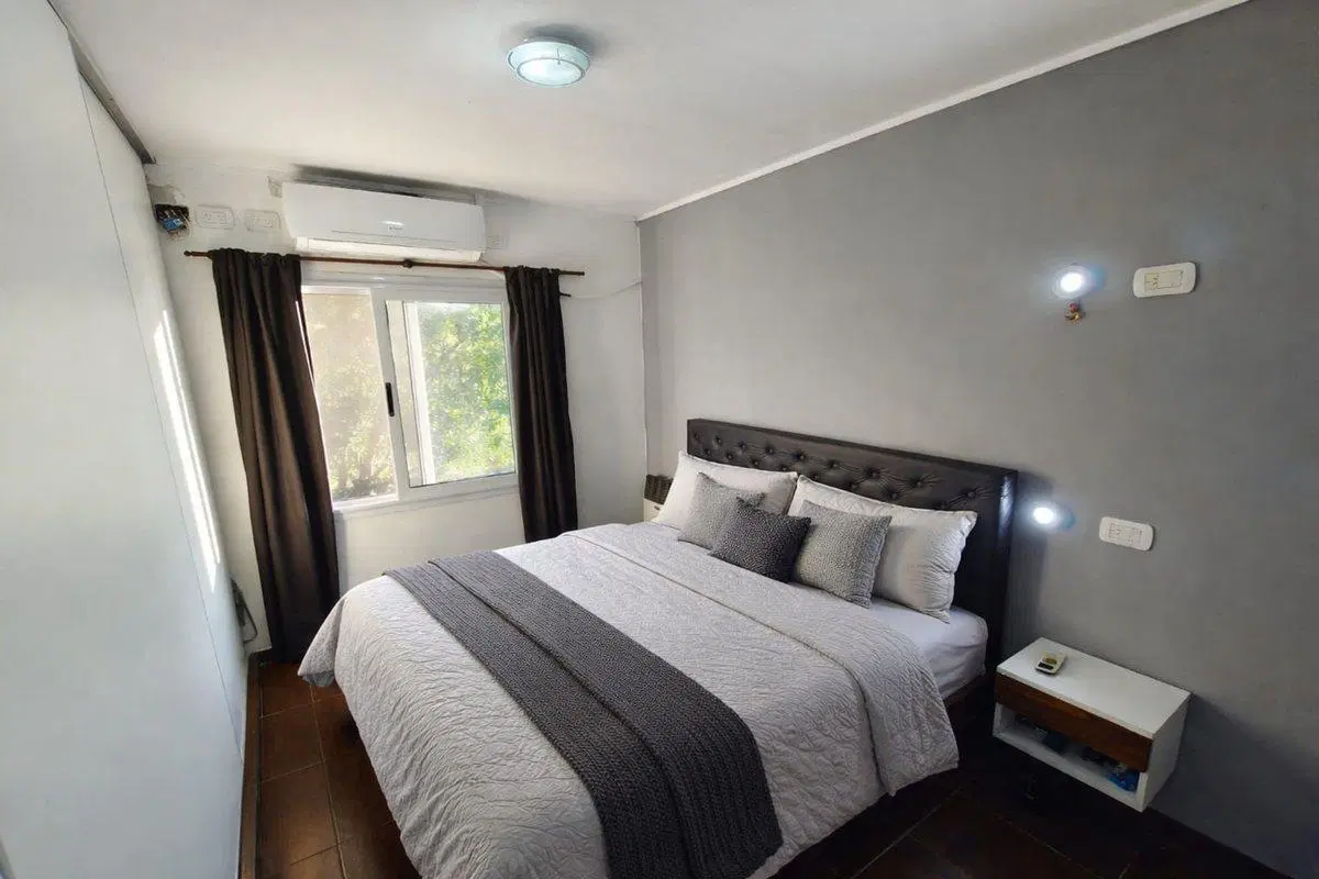 CASA EN VENTA SICARDI 2 DORMITORIOS PILETA 4