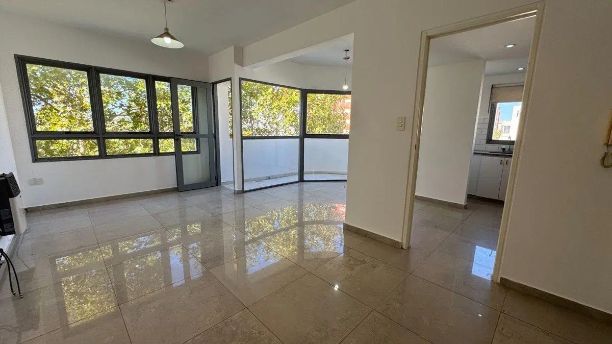 DEPARTAMENTO VENTA LA PLATA 2 DORMITORIOS BALCON 4