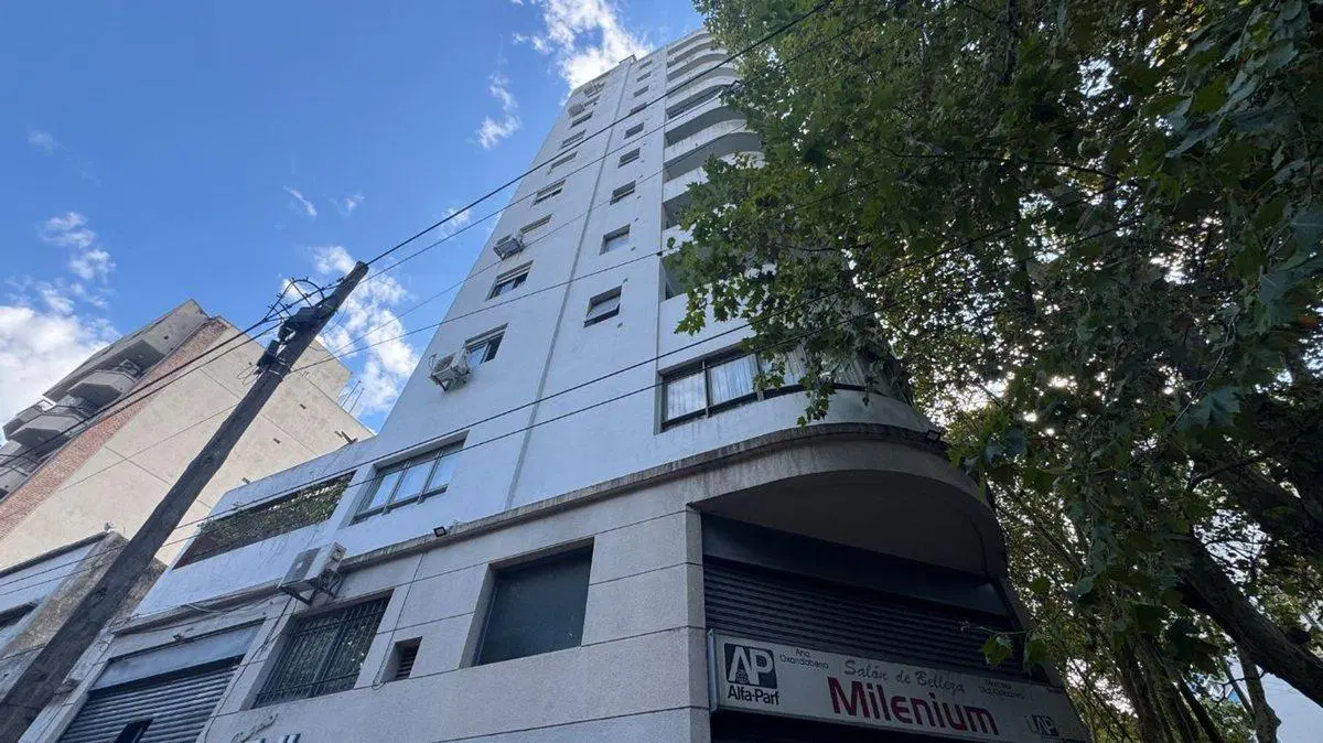 DEPARTAMENTO VENTA LA PLATA 2 DORMITORIOS BALCON 3