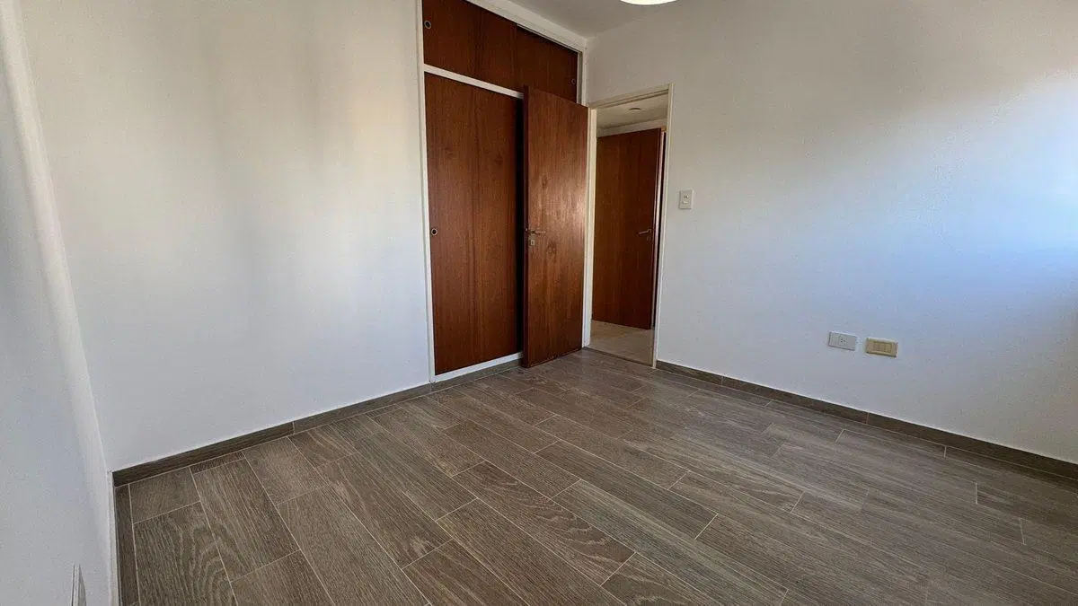 DEPARTAMENTO VENTA LA PLATA 2 DORMITORIOS BALCON 5