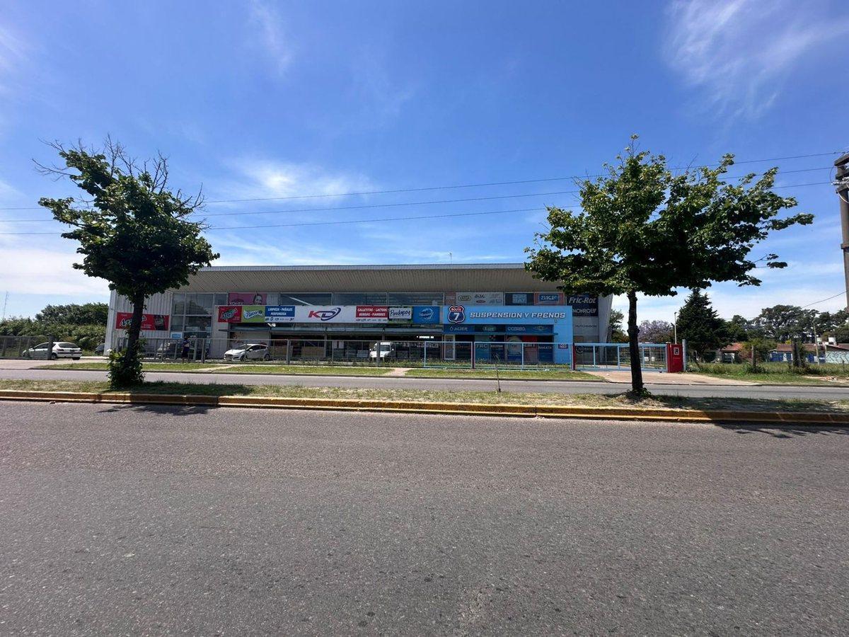LOCAL EN ALQUILER  EN LA PLATA