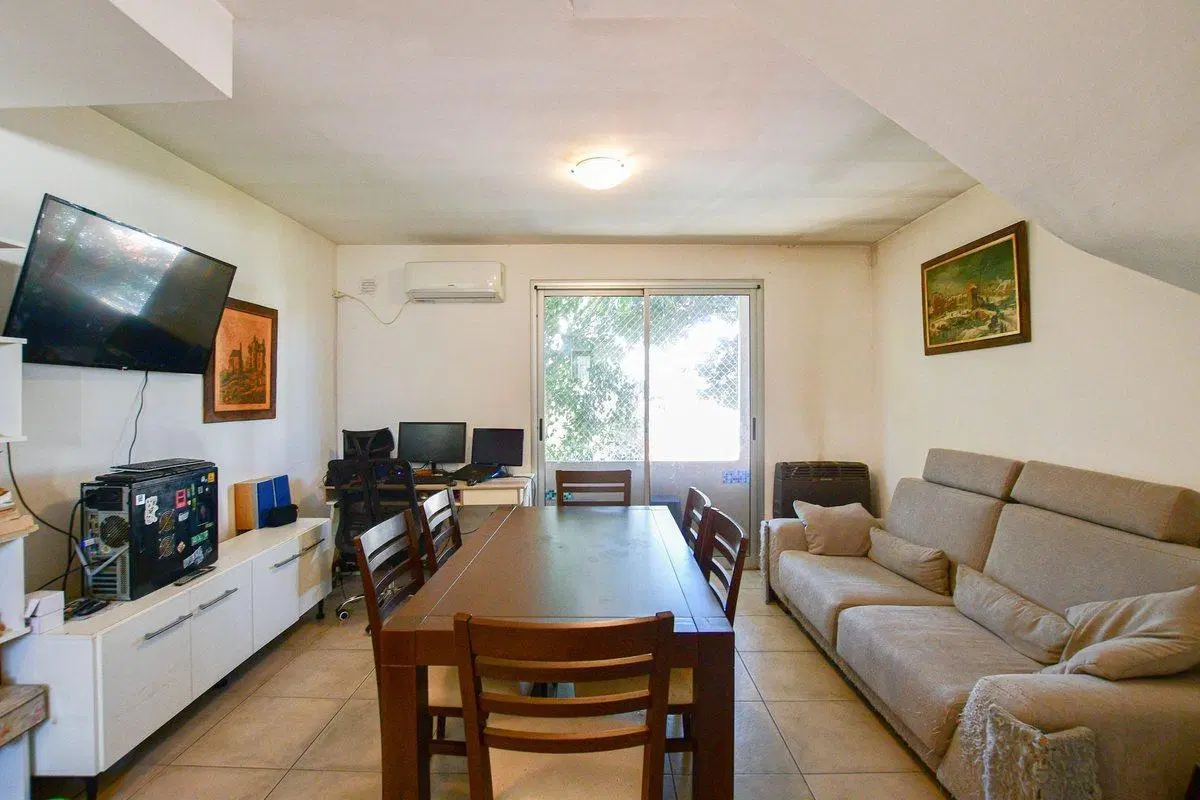 DEPARTAMENTO VENTA LA PLATA BALCÓN PATIO LA LOMA 3