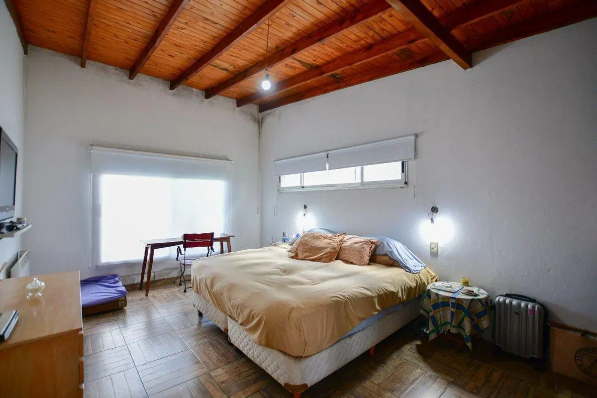 CASA EN VENTA ABASTO 3 DORMITORIOS 2