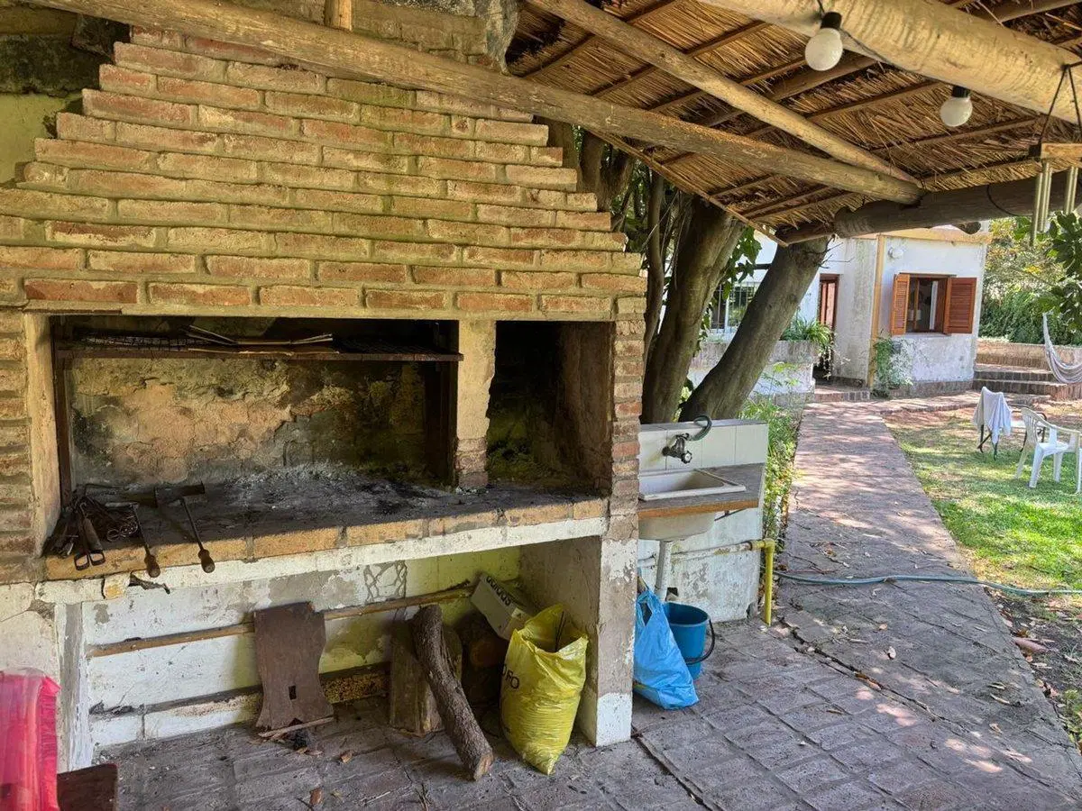 CASA EN VENTA CITY BELL CON PILETA 5