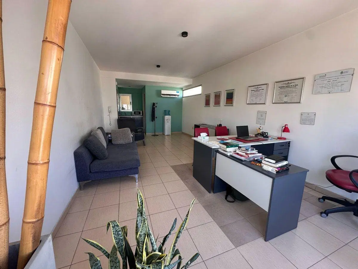 OFICINA EN VENTA EN LA PLATA CENTRO 4
