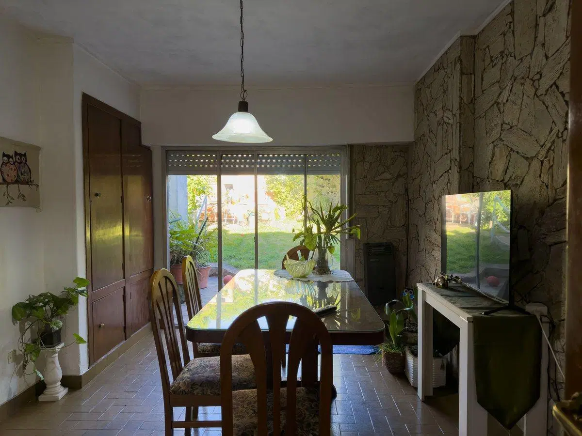 CASA VENTA LA PLATA 4 DORMITORIOS COCHERA PARQUE 3