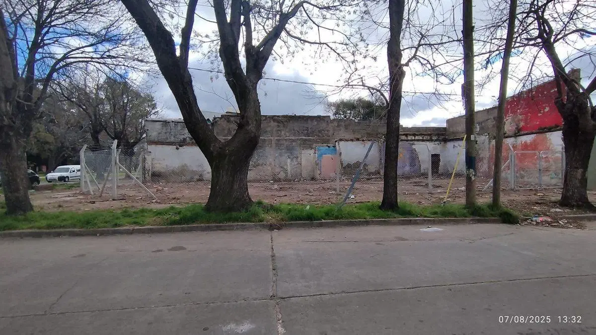 LOTE EN VENTA EN LA PLATA EXCELENTE UBICACIÓN 4