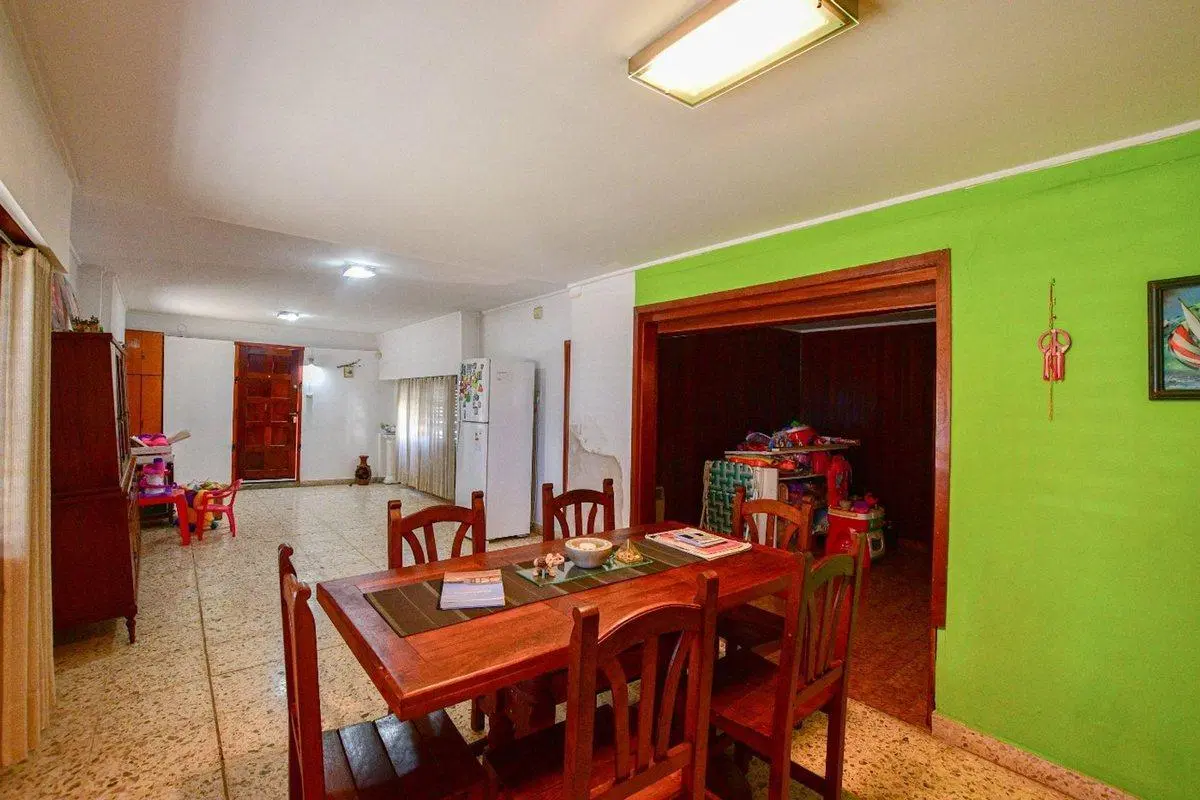 CASA EN VENTA ENSENADA2 DORMITORIOS CON PARQUE 5