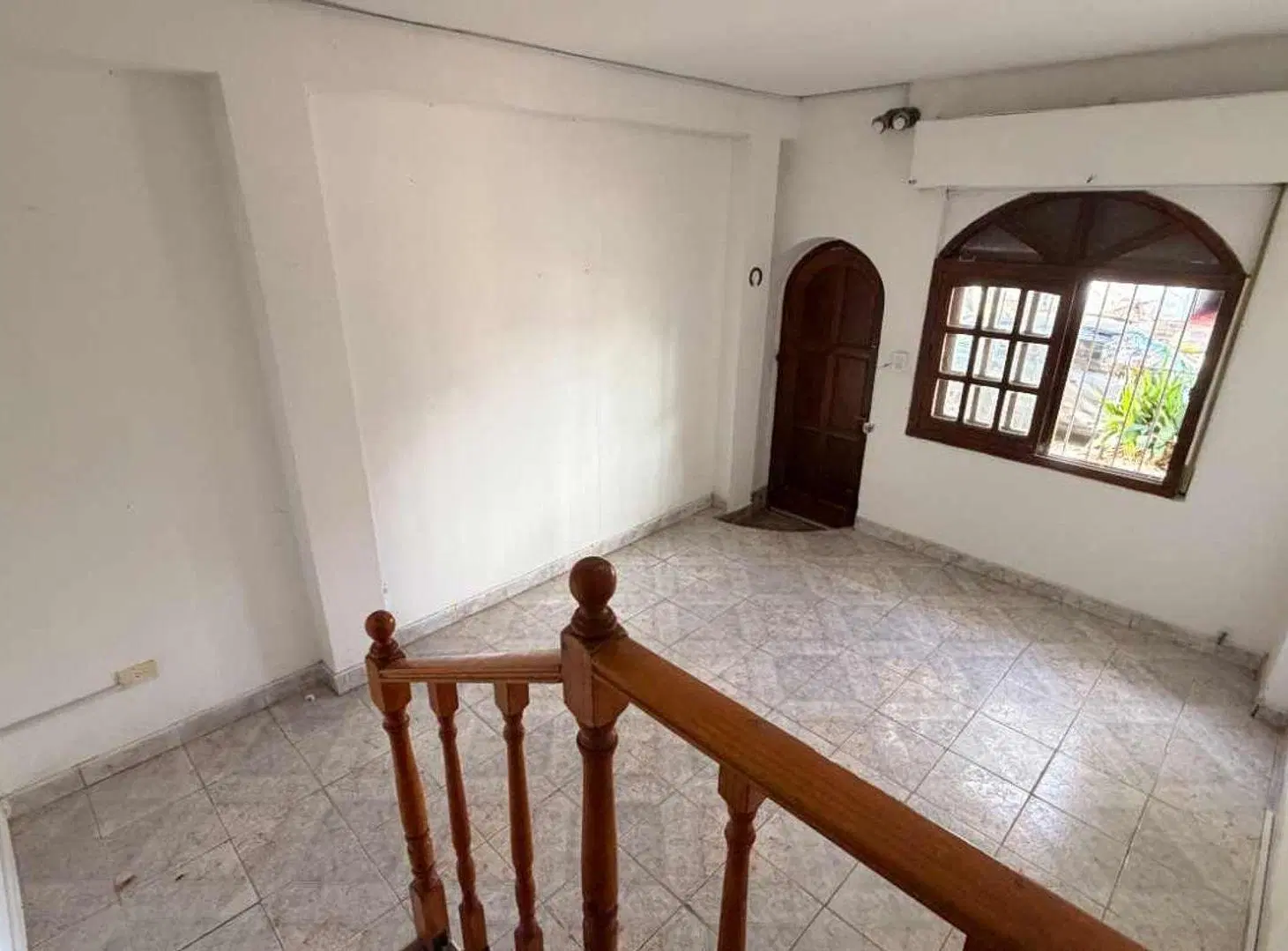 CASA EN VENTA LA PLATA TERRAZA PARRILLA COCHERA 5
