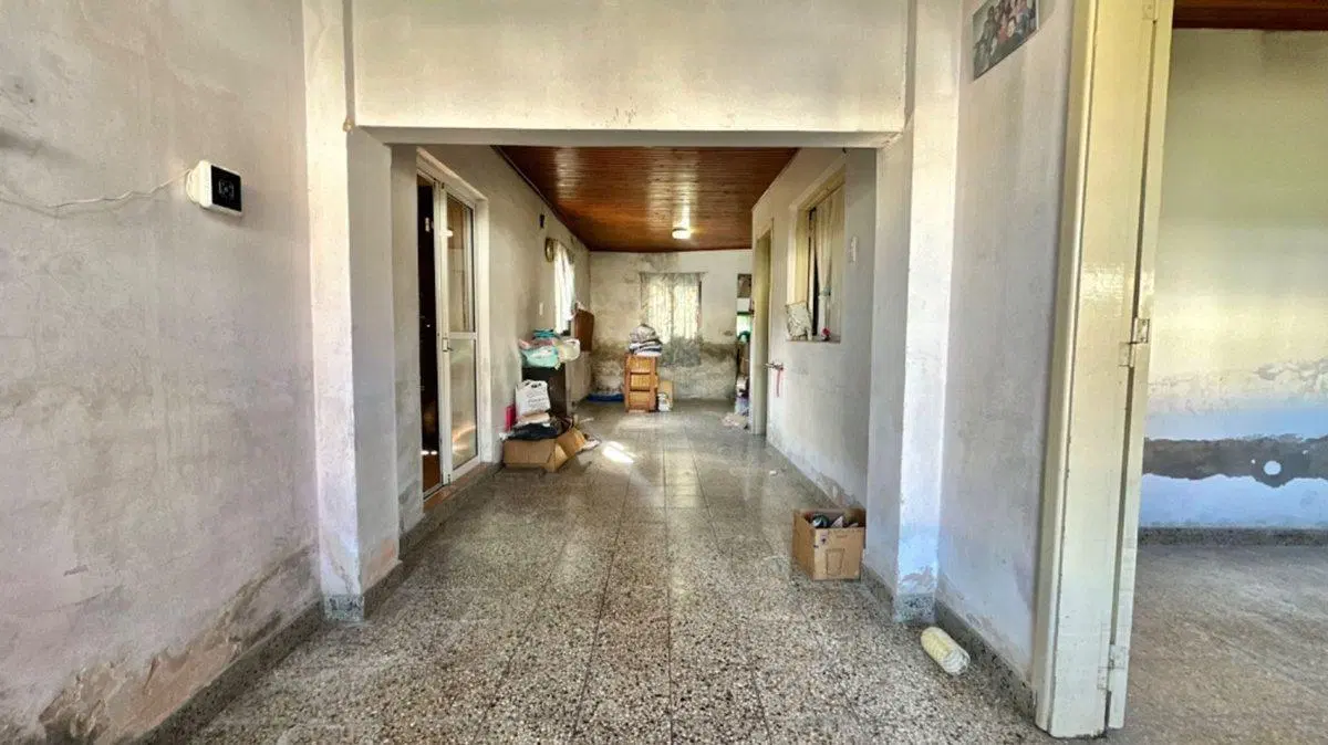 CASA EN VENTA RINGUELET - 2 DORMITORIOS 4