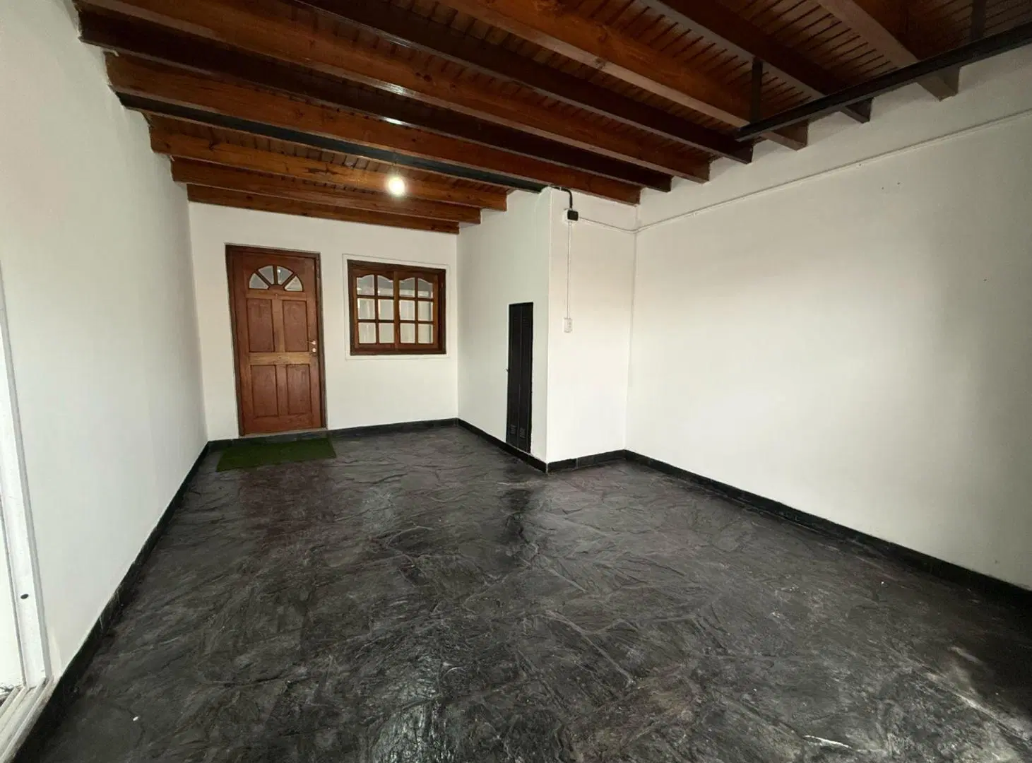 CASA TIPO DUPLEX EN VENTA LA PLATA REFACCIONADO 3