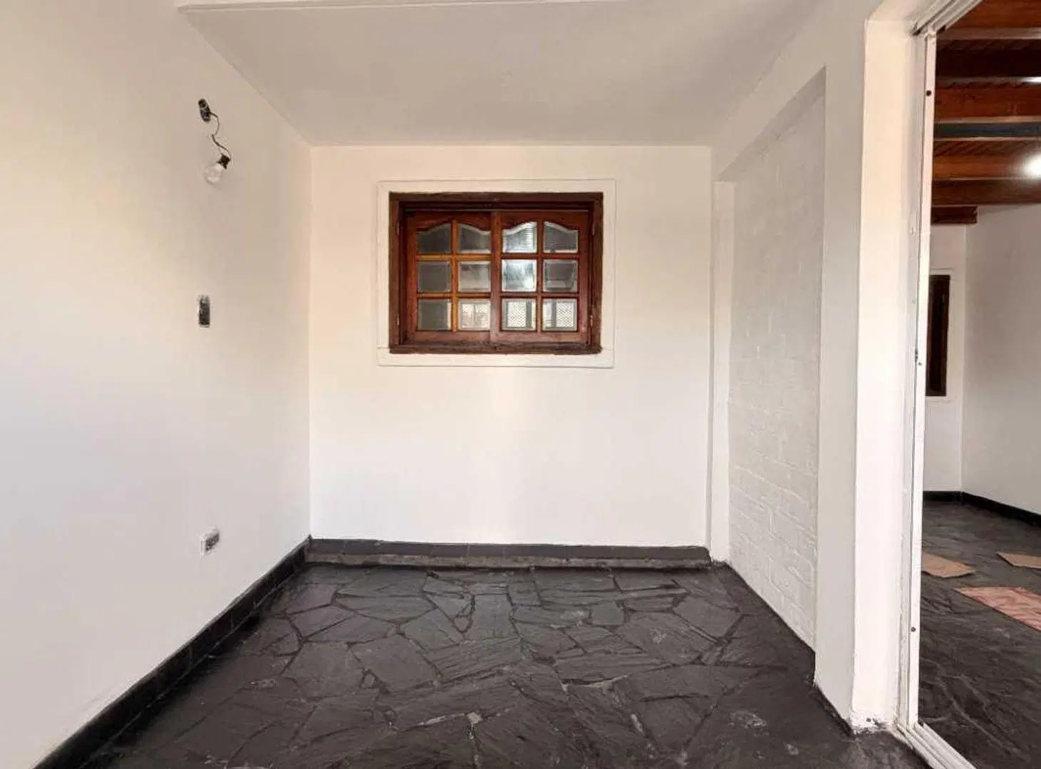 CASA TIPO DUPLEX EN VENTA LA PLATA REFACCIONADO 4
