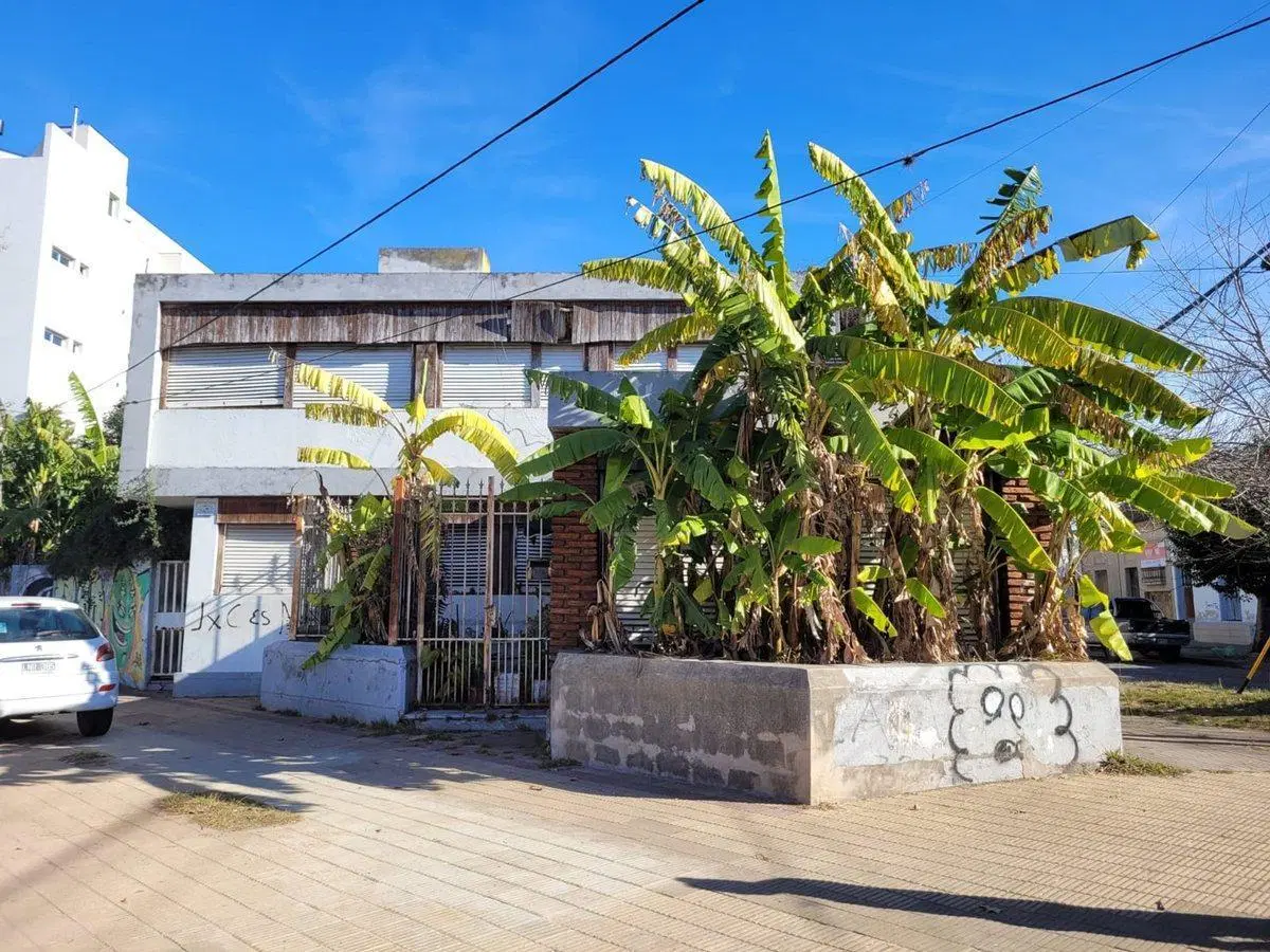 LOTE EN VENTA LA PLATA U/C3 4