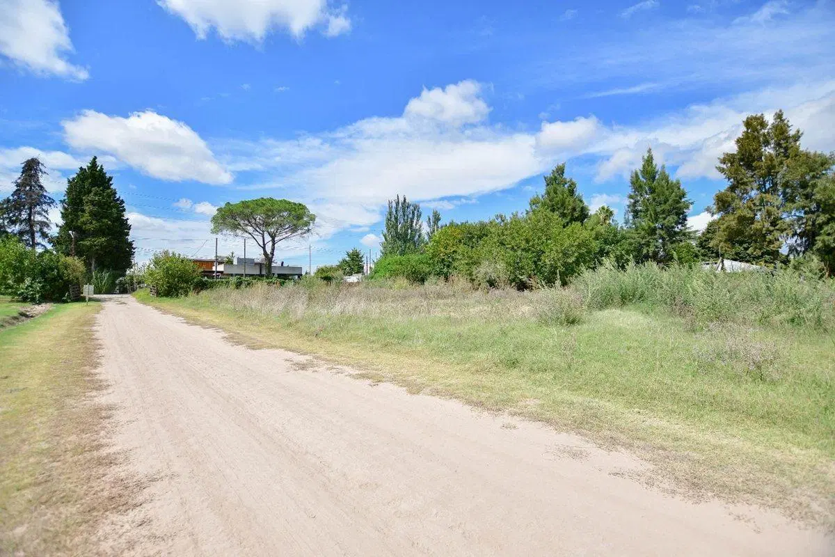 TERRENO EN VENTA LA PLATA LOTE CON ESCRITURA 5