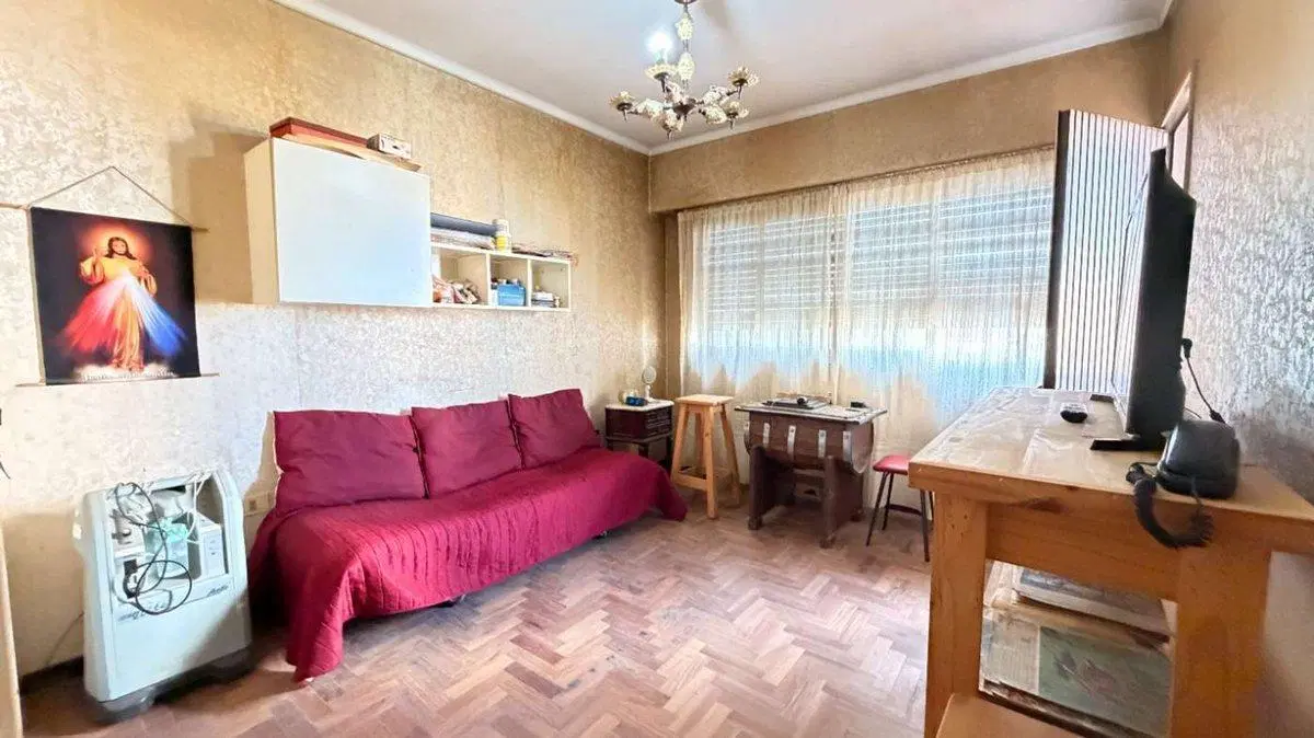DEPARTAMENTO EN VENTA LA PLATA 4 AMBIENTES 4