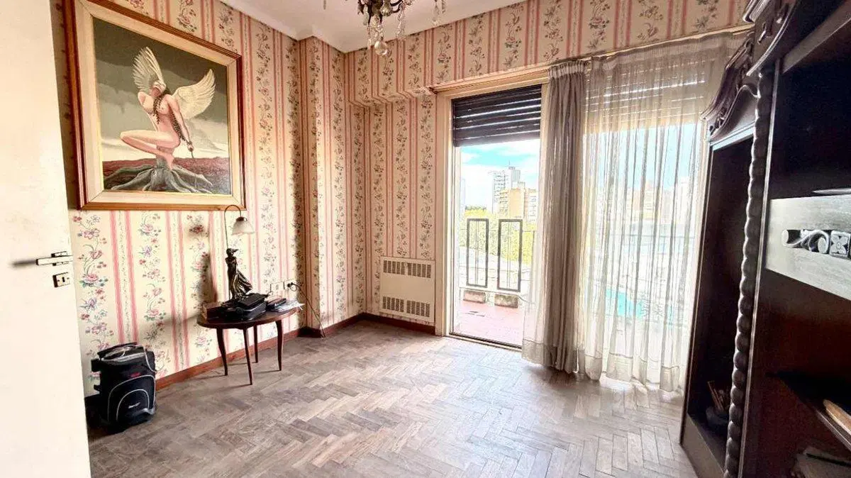 DEPARTAMENTO EN VENTA LA PLATA 4 AMBIENTES 2