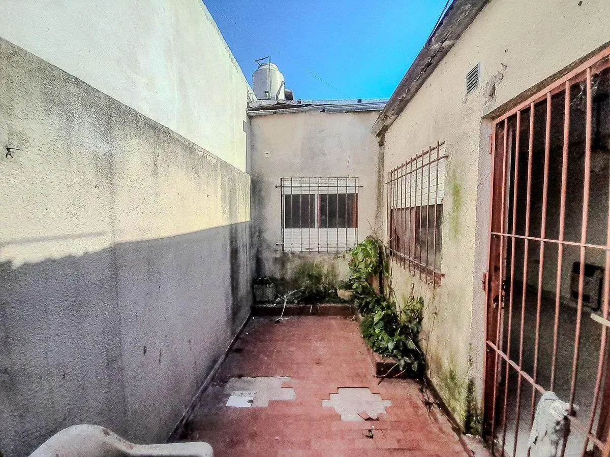 PH EN VENTA LA PLATA 1 DORMITORIO A RECICLAR 4