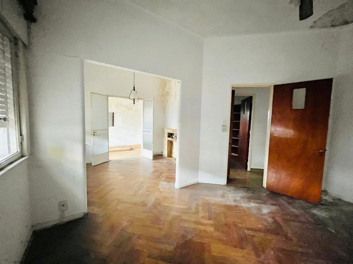 CASA A REFACCIONAR EN VENTA - LA PLATA 5