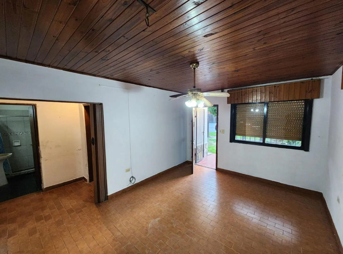 CASA EN VENTA VILLA ELISA 2 DORMITORIOS 2