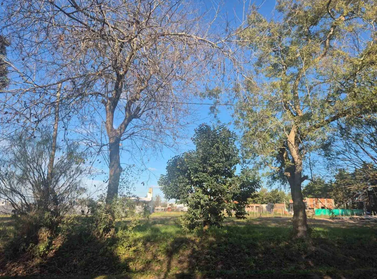 LOTE EN VENTA EN ARANA 4