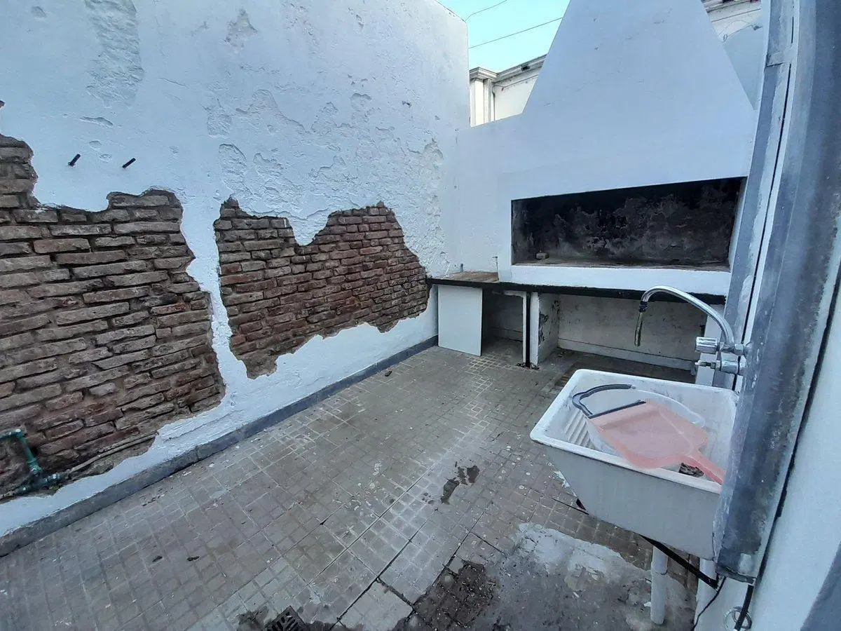 PH EN VENTA LA PLATA 1 DORMITORIO PATIO 2